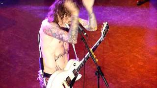 The Darkness - Nothing&#39;s Gonna Stop Us at the Shepherds Bush Empire.