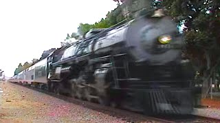 preview picture of video 'Santa Fe Steam Locomotive 3751 at San Juan Capistrano w/the AAPRCO Special to San Diego 9/21/08'