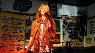 Sara Darling live  Something To Do With Your Hands