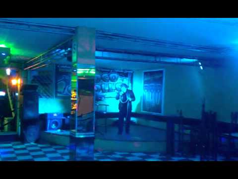 EDDY CANTANDO SOBRAN LAS PALABRAS DE FERNANDO DE MADARRIAGA