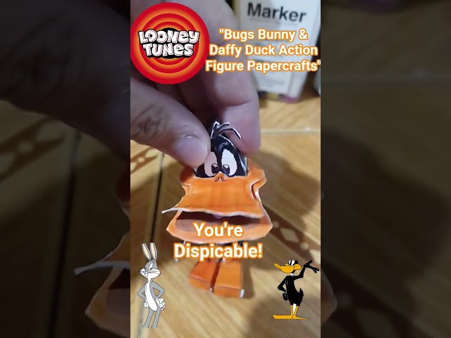Vídeo relacionado con Paper House Productions Looney Tunes Bugs Bunny - Adhesivo de vinilo troquelado de 9,9 cm