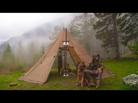 ¡Atrapado en una tormenta con mi perro! / 7 días de acampada bajo fuertes truenos y lluvia