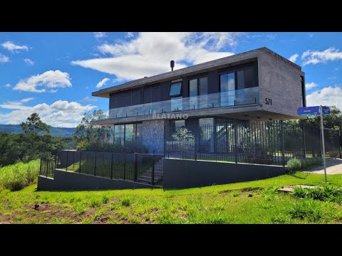 CASA COM 3 DORMITÓRIOS, 3 VAGAS, 420M² ÁREA PRIVATIVA para venda EM JARDIM DO ALTO