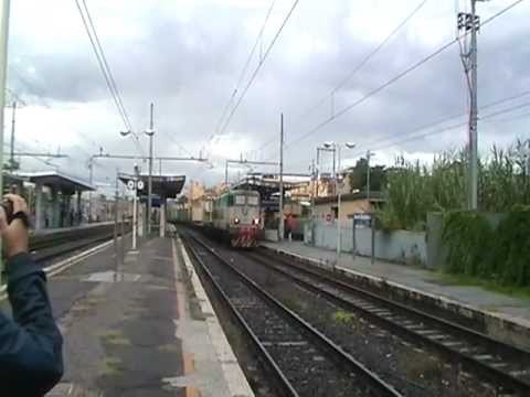 E655.483 in partenza col TC 57106 Pomezia - Rivalta Scrivia