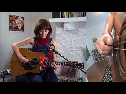 Molly Tuttle - The Girl In My Shoes and the Forward Roll