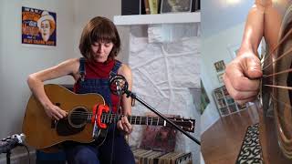 Molly Tuttle - The Girl In My Shoes and the Forward Roll