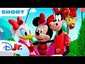 Valentine S Day With Minnie Mouse My Furry Valentines Minnie S Bow Toons Pet Hotel Disneyjr