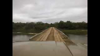 preview picture of video 'Ponte de madeira sobre o Rio Ibicuí, Cacequi - RS'