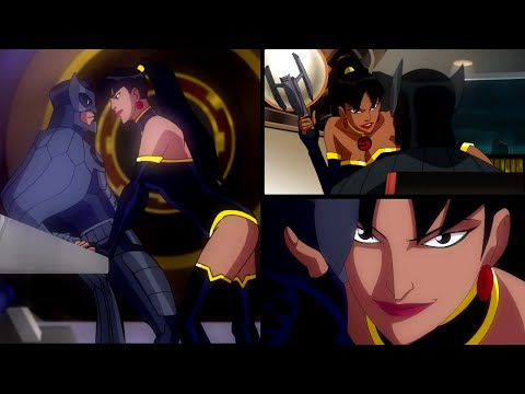 Superwoman Dominates Owlman: Justice League Crisis On Two Earths