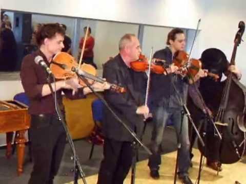 Porteleki László és Éri Péter a fiukkal