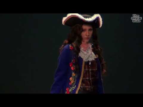 Групповое Anime-дефиле [1 ДЕНЬ AniCon 2022 (16.07.2022)]