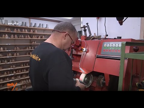 MDR um 4  Viel zu tun für den Kletterschuhdoktor   ARD Mediathek