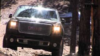 preview picture of video 'LaFontaine GMC - 2013 GMC Sierra Denali Off-Road Review - Highland, MI'