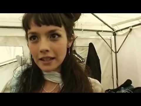 30 Olivia & Anna Tsuchiya Live   'NANA Special Street Live' 06 25 06