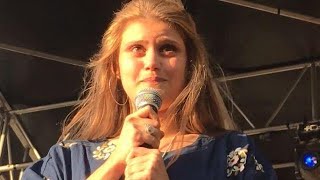 Jenny De Nucci fa commuovere tutti con il suo discorso sul bullismo