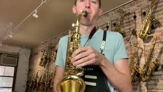 Video thumbnail for Play Testing the Yanagisawa AW010 Elite Professional Alto Sax! AWO10 www.newyorksax.com by JL Woodwinds
