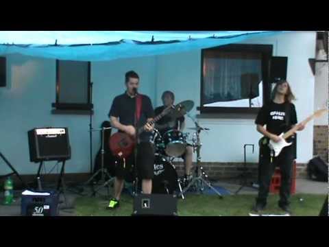 Gefallene Helden - Perfekt