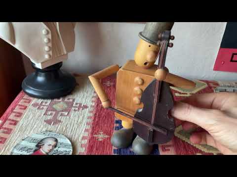 Music Box, Bass Player