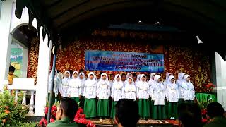 Download lagu Semangat Siswa di Perbatasan Kalimantan Selatan Menyanyikan Mars Dokter Kecil mp3