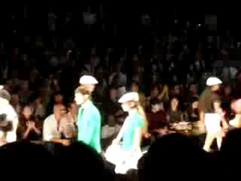 fashion show-lacoste