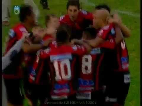 Atlético Paraná 0 - Patronato 2 - 13´ Quiroga - 43´ Martinez