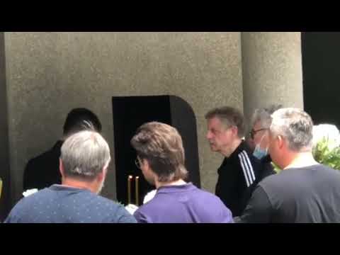 SAHRANA NOVICE ZDRAVKOVIĆ: Njegov naslednik u suzama