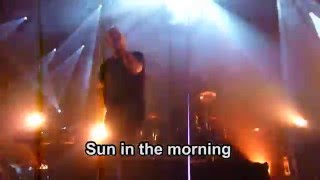 Future Islands  " Sun in the Morning" LYRICS on screen
