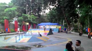 preview picture of video 'SkateBoard Taman Bungkul, Surabaya'