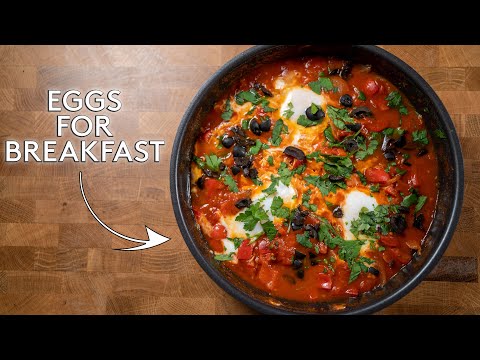 Shakshuka, my favorite Way to eat Eggs (500 Calorie Meal)
