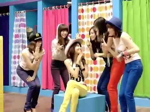 Girl's Generation_Gee (My Favorite Video_Boyz Naga).flv