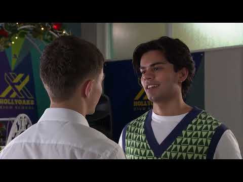 Hollyoaks: Lucas and Dillon finally kiss