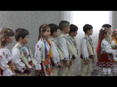 Великденски поздрав от децата на с. Тополица