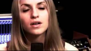 Gabriela Gunčíková - Love Hurts Gabriela Gunčíková - Love Hurts