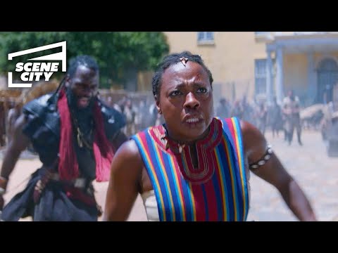 The Woman King: Nanisca and Nawi Narrowly Escape (Viola Davis, Thuso Mbedu)