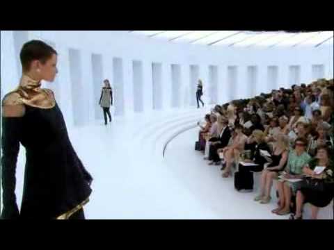 Chanel Fall 2006 Haute Couture Fashion Show (full)