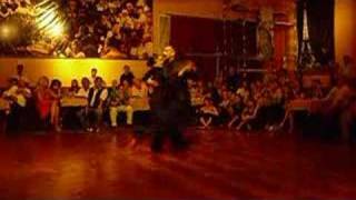 Salon Canning - Eduardo Cappussi y Mariana Flores 1/3