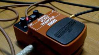 Video thumbnail for BEHRINGER ULTRA TREMOLO UT100 test by bluesman5931