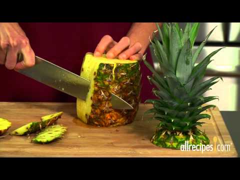 How to Peel a Pineapple Like a Pro