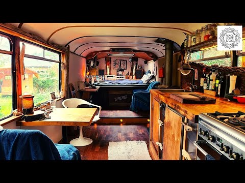 , title : 'MAN Oldtimer Reisebus wird zum Tiny House - Seit 25 Jahren ein mobiles Leben
