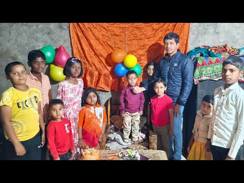 Padosi ke bacche ke liye ice cake lekar gaye…🎂