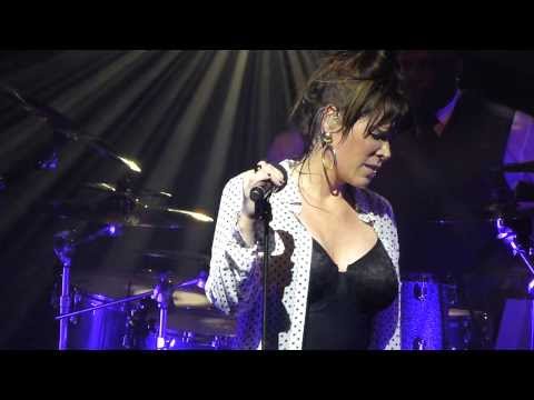 Beth Hart - Caught out in the rain - LIVE PARIS 2014