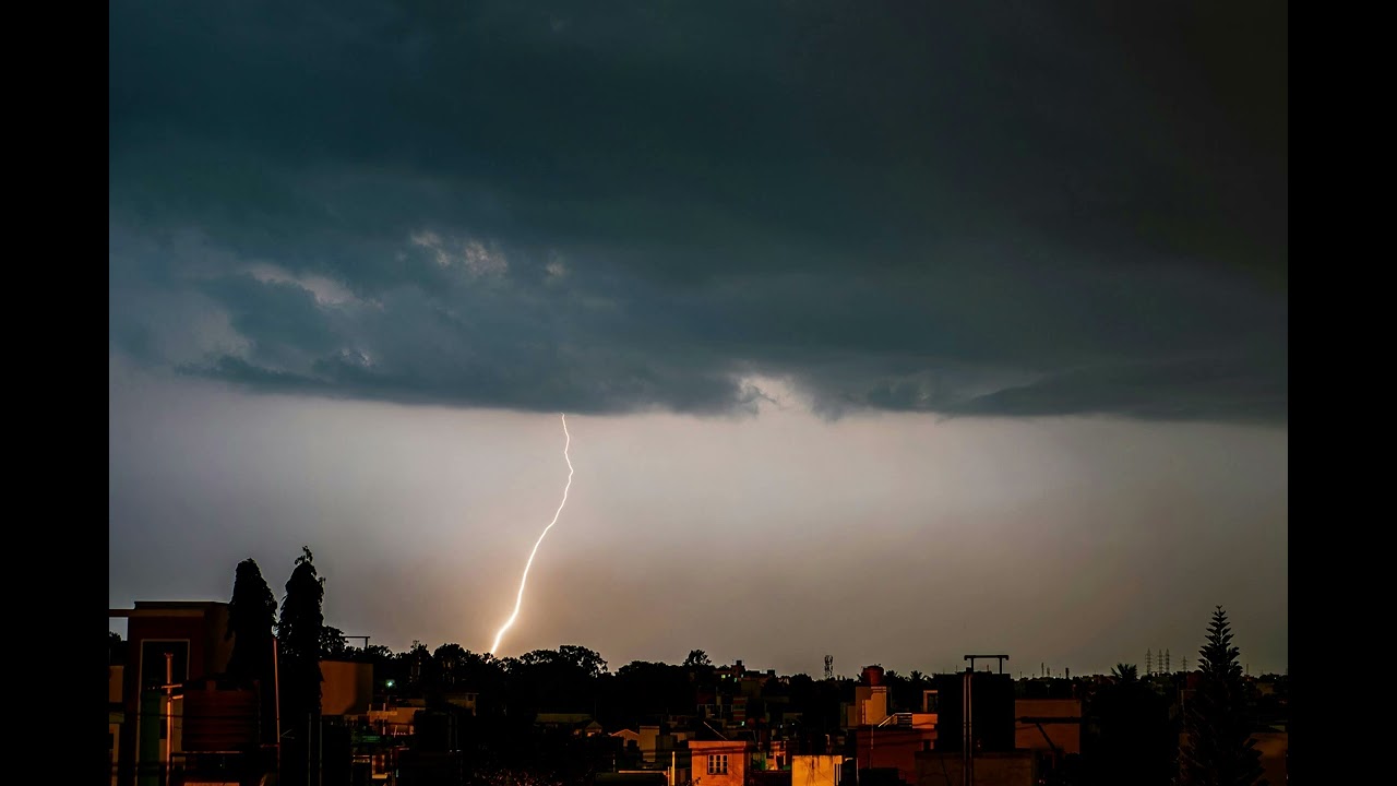 Thunderstorm Reverie : Relaxing Piano Music for Yoga, Meditation, and Chillout