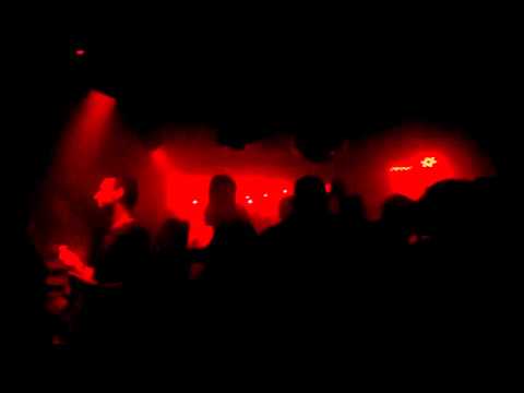 Adam Ellis @ Play - Adam Ellis - Tilikum