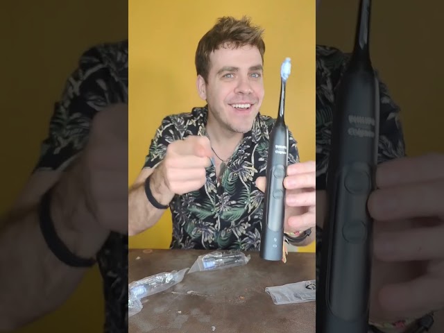 Vídeo relacionado con COSLUS Cepillo de Dientes Eléctrico Sónico: 5 Modos con 3 Niveles de Intensidad - Diseñado para Dientes Sensibles - Adecuado para uso Doméstico o de Viaje - Dos Tipos de Cabezales de Cepillo