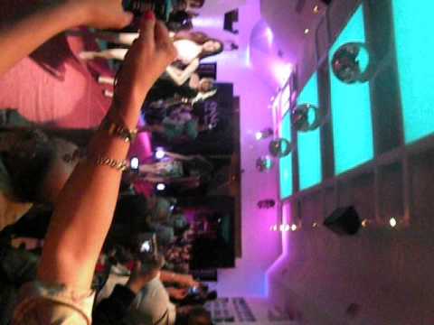 Desfile Runway Models. Cierre de pasarela.