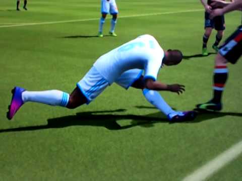 M'Bia showing some moves - Fifa 14