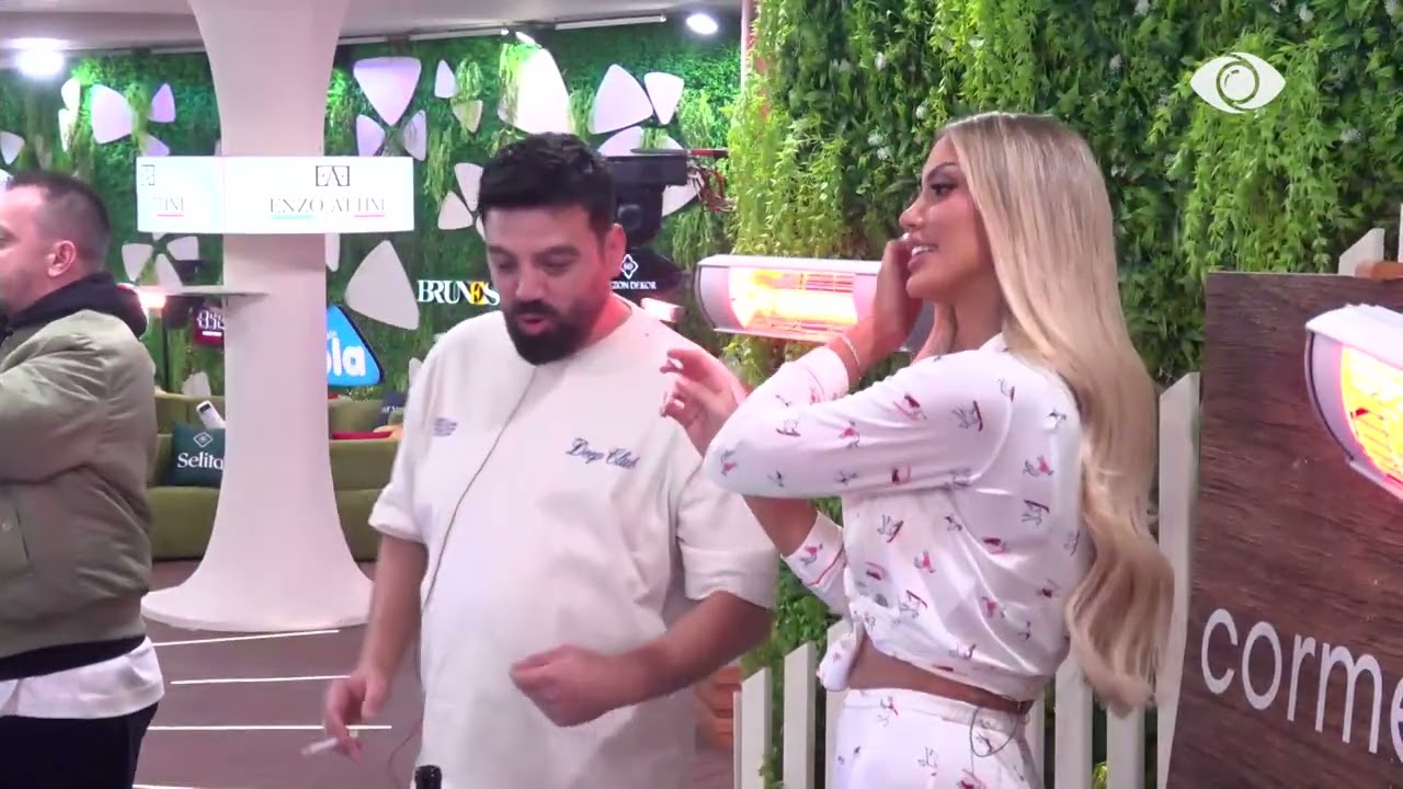 “Nuk dua të aludoj se mërzitesh”/ Stine diskuton me Brikenën mbi moshën e saj