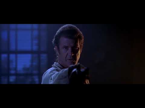 The Patriot Ben witnesses a war battle on his farm scene