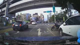 [討論] 台灣人是不是普遍不會正確左轉啊