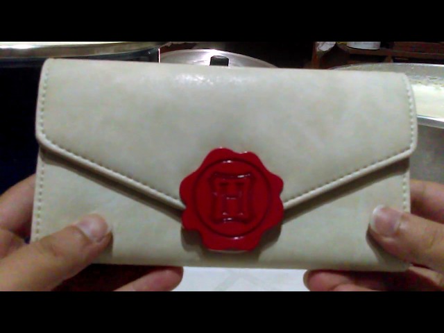 Vídeo relacionado con Dobby H.P. Hogwarts Wizardry Carta Estampada Billetera/Cartera Portatarjetas, Beige